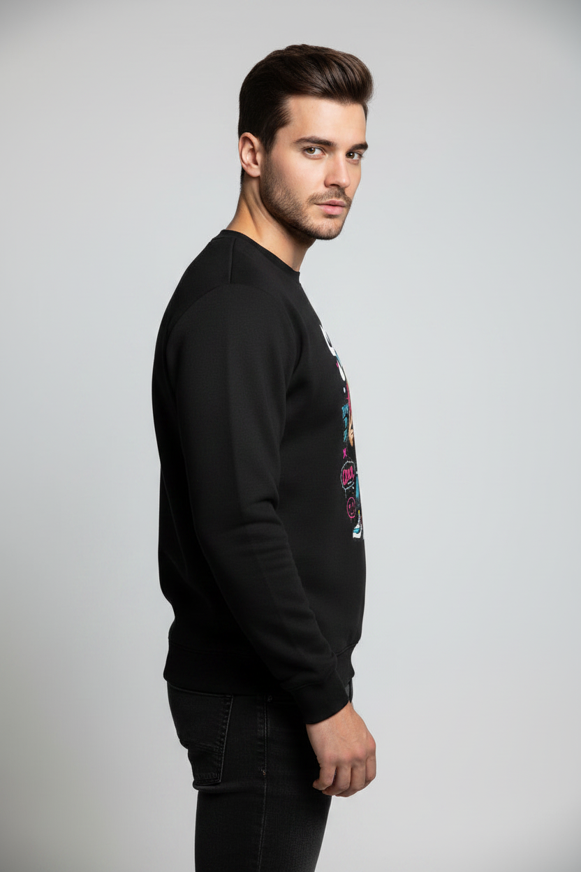Stay Wild Sweatshirt Black – Right Side View